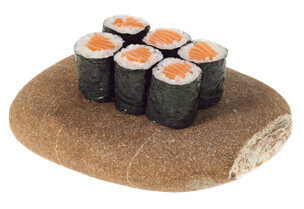 (80) Hossomaki Salmone
