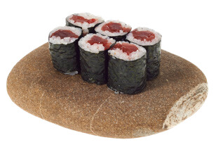 (81) Hossomaki Tonno