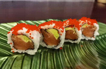 (96) Tobiko Roll 8pz