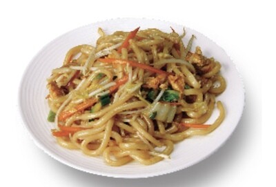(189) Spaghetti udon con uova e verdura
