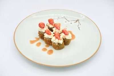 (149) Sushi fragola fritto (149) Sushi fragola fritto