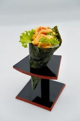 (151) Temaki sake piccante (151) Temaki sake piccante