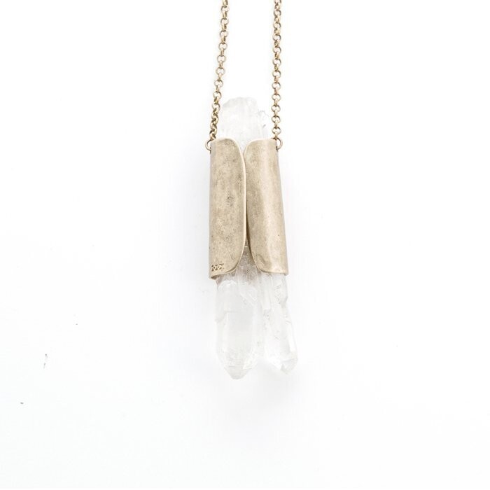 HYALINE QUARTZ VESSEL PENDENT GOLD