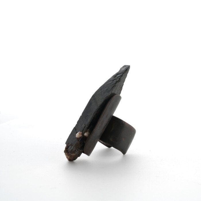 BLACK TOURMALINE VESSEL RING OXY