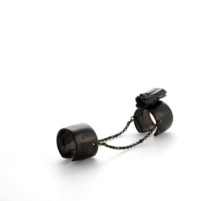 DOUBLE RING SHUNGITE OXY
