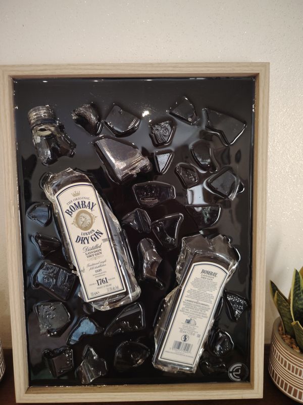 Tableau en résine - Bouteille de GIN BOMBAY