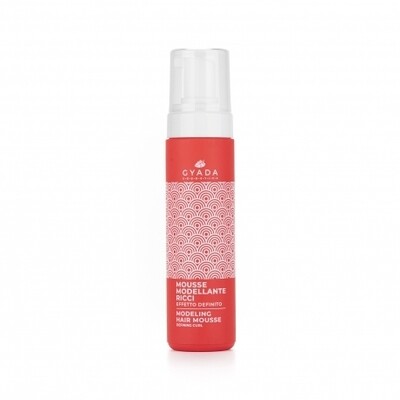 Mousse Modella Ricci effetto Definito - Gyada Cosmetics