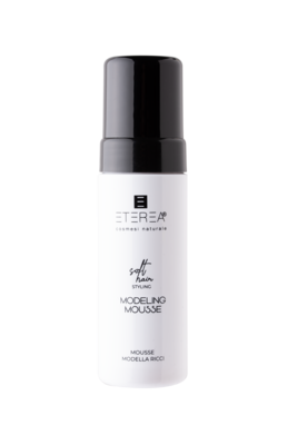 Mousse Capelli Modella Ricci - Eterea Mousse Capelli Modella Ricci - Eterea