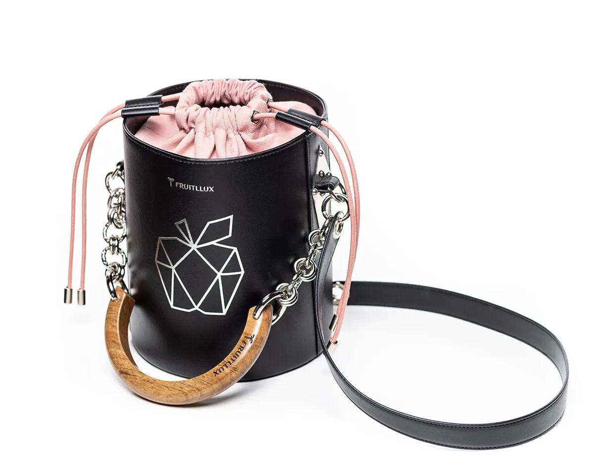 The Cocktail  |  Midnight Black