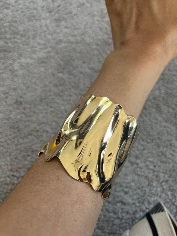 Lava texture cuff