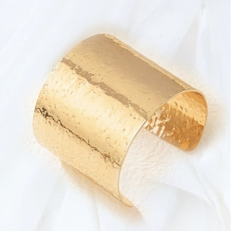 Hammered cuff