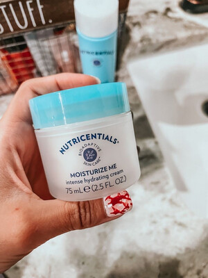 Moisturize Me Intense Hydrating Cream Moisturize Me Intense Hydrating Cream