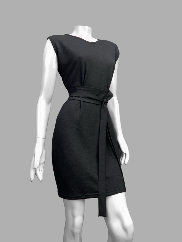 Vestido Tubo Negro con Obi