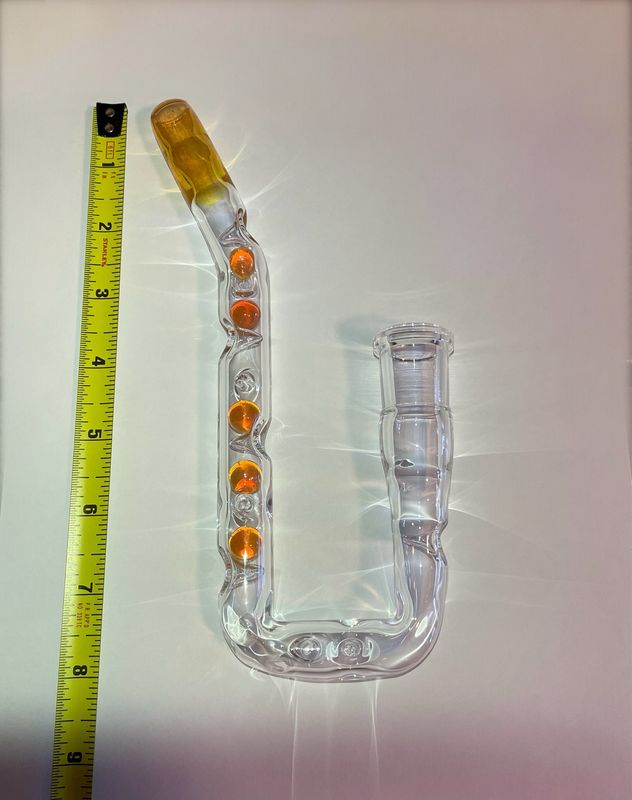 18mm Female Joint Hot Sauce U Hook With Cooling Marbles, Cooling Spikes, And A Matching Mouthpiece