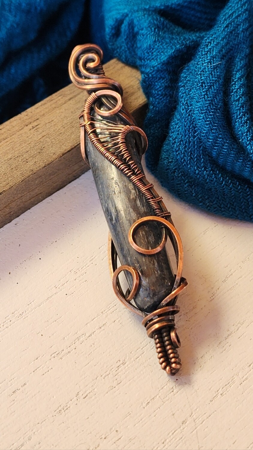 Blue Kyanite Copper Pendant - Blade of Truth