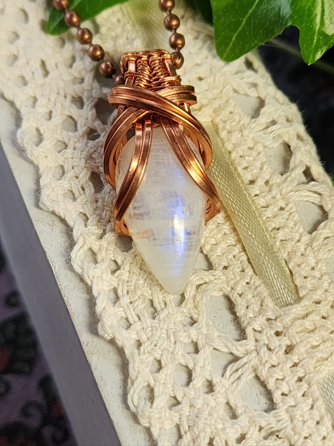 Rainbow Moonstone copper pendant (mini)