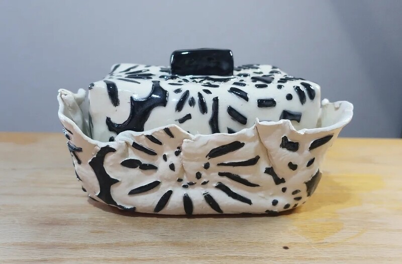Butter dish