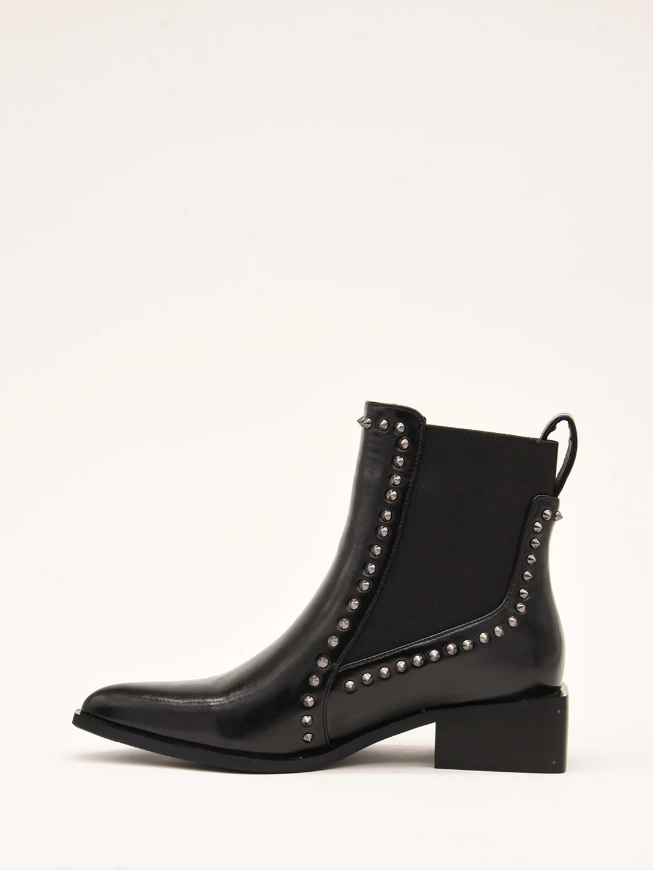 Botín Negro con Tachuelas y elástico