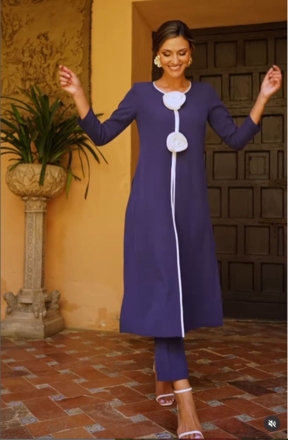 Conjunto Casaca Flor Marino  - SARA R.