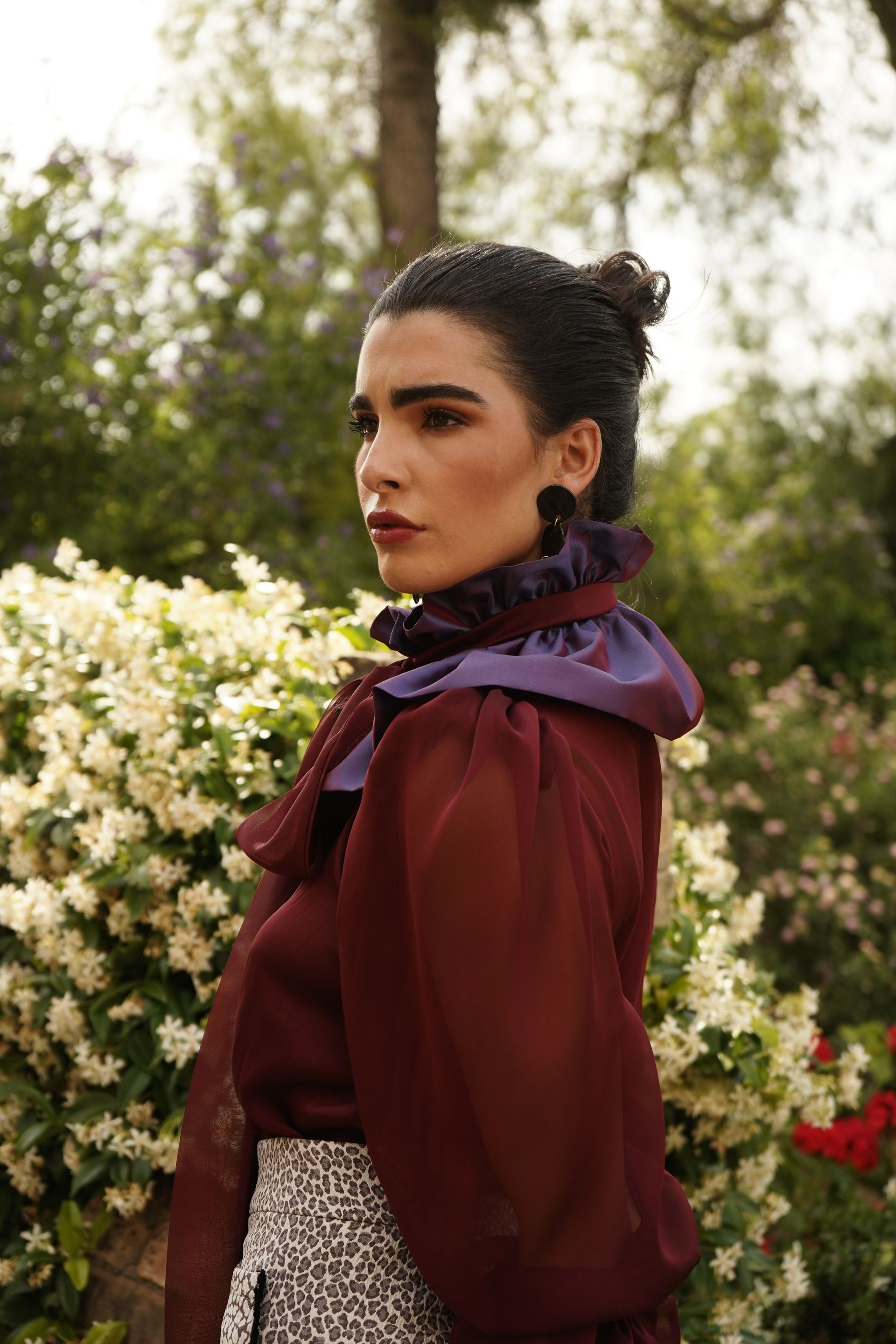 Blusa Clavel Burdeos  - MAGNOLIA KOBUS