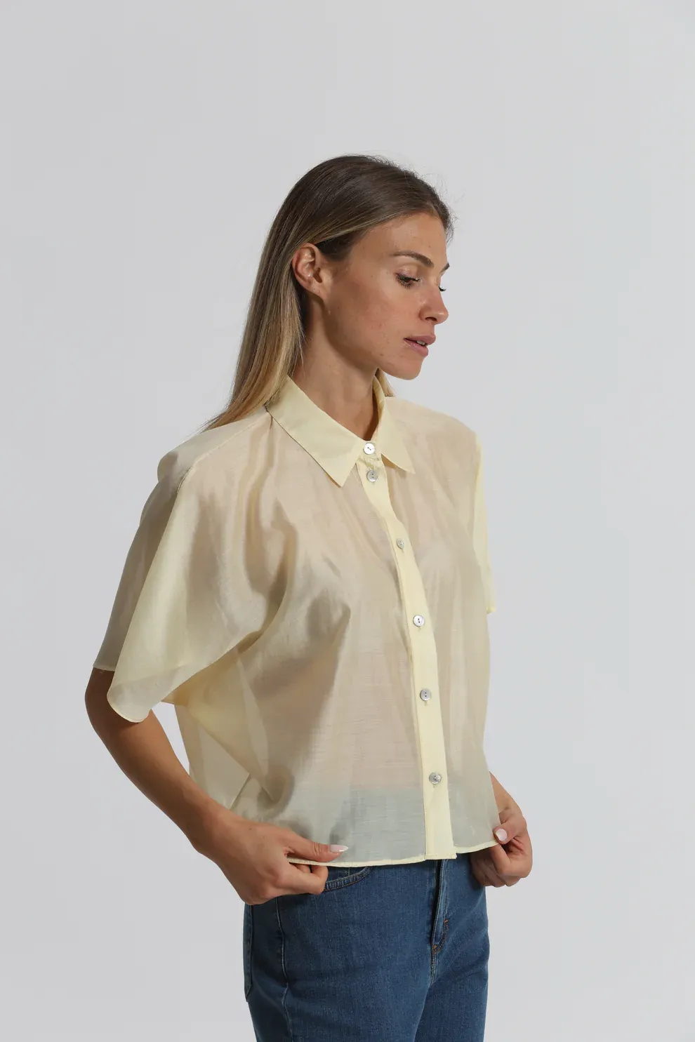 CAMISA CORTA DE TEJIDO LIGERO MIMI-MUA-AMARILLA