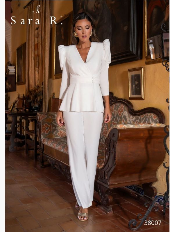 Conjunto chaqueta peplum Rosa- SARA R.