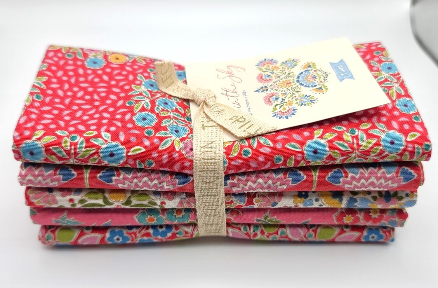 PIE IN THE SKY Fat Quarter Bundle Red Pink by TILDA