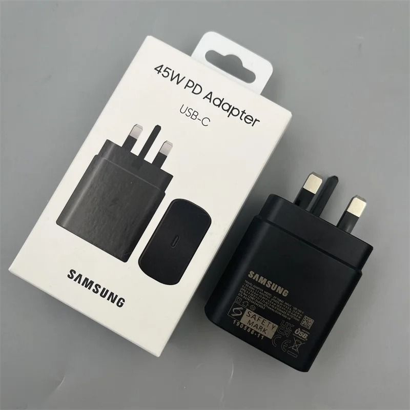 Samsung 45W Fast Charger, black wall charger with USB-C, PD 3.0 PPS, max 45W, super fast charging, Samsung brand adapter.
