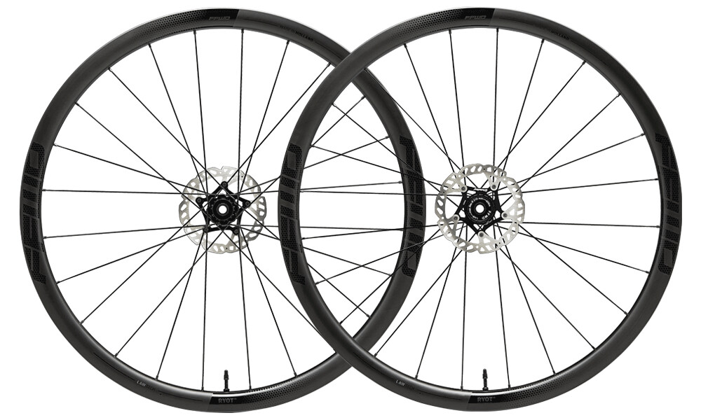 FFWD Carbon Ryot33 wheelset with DT240
