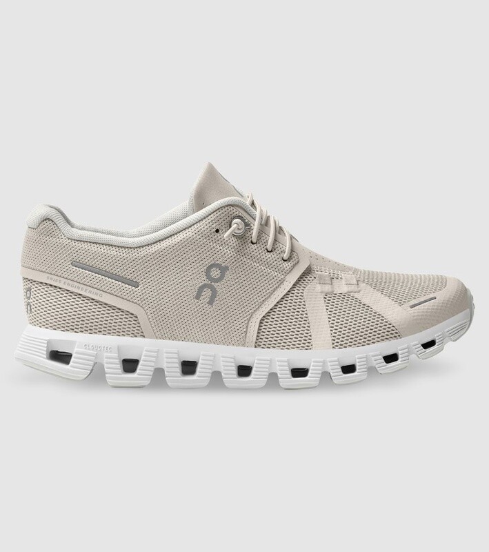 Cloud 5.0 woman