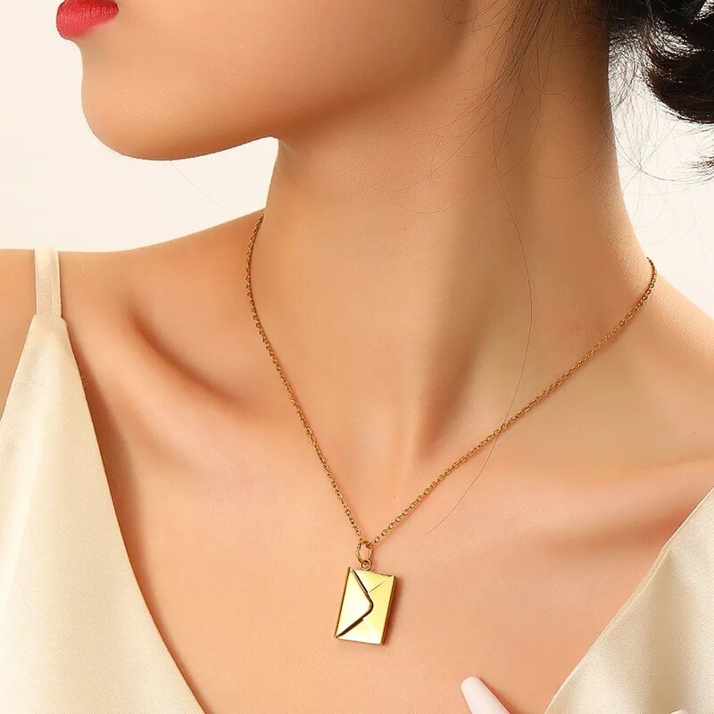 GOLD ENVELOPE NECKLACE