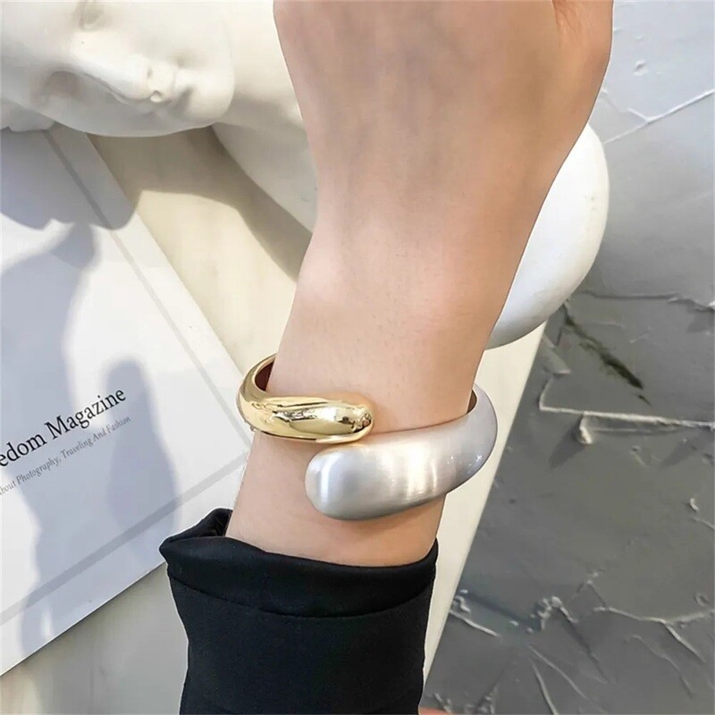 GOLD AND SILVER HINGED BRACELET