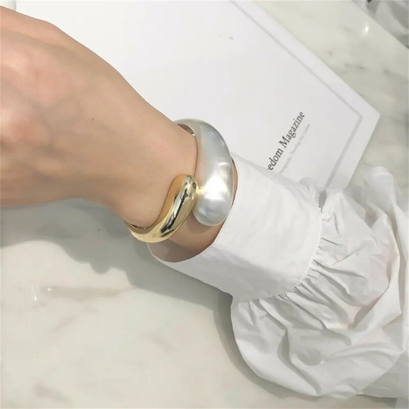 GOLD AND SILVER HINGED BRACELET