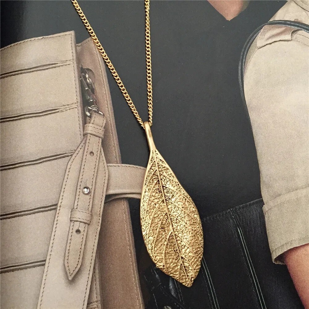 GOLD LEAF NECKLACE