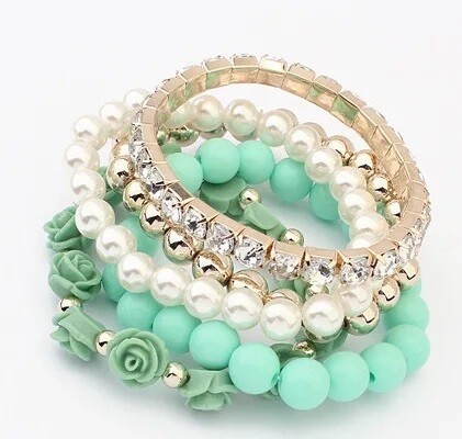 GREEN BEADS BRACELET