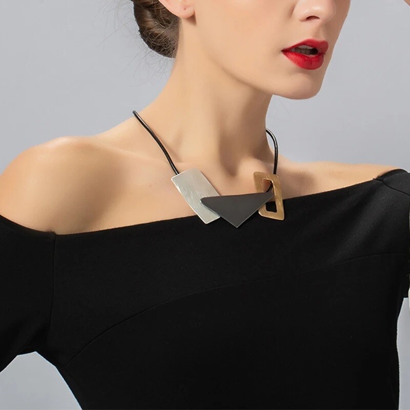 GEOMETRIC SHAPES NECKLACE