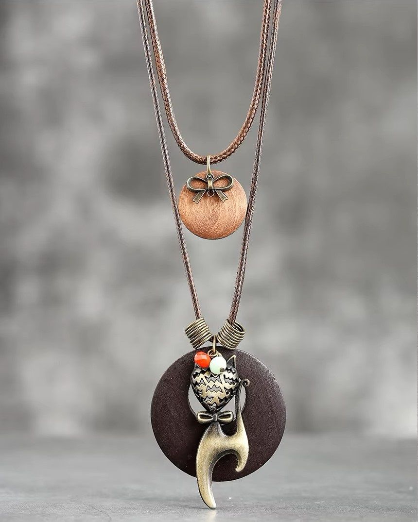 BROWN WOODEN CAT NECKLACDE