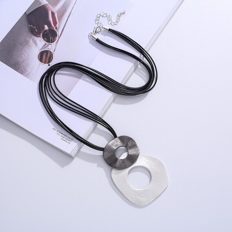 DOUBLE RING PENDANT