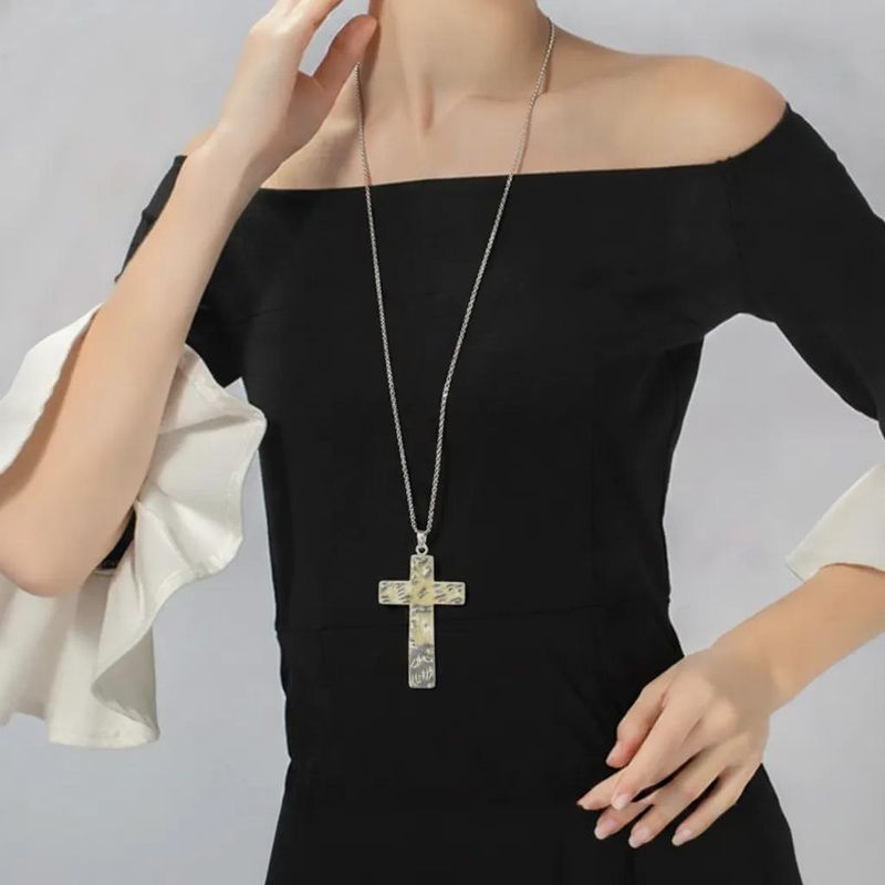 HAMMERED TIBETAN SILVER CROSS PENDANT
