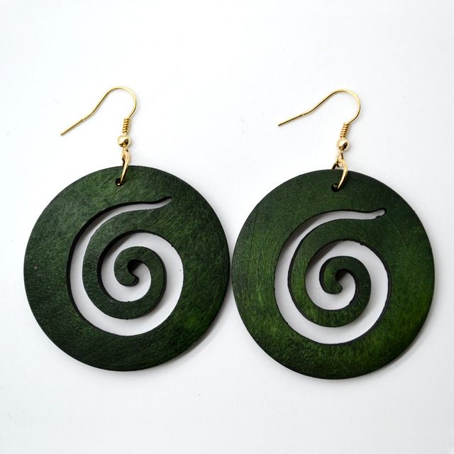 ROUND GREEN WOODEN EARRINGS