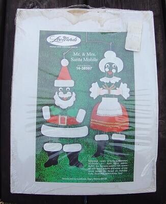 EX RARE Vintage  LEEWARDS Mr & Mrs Santa Claus Whimsical Mobile Wall / Door Hanging Retro Christmas Decor Vintage Holiday Craft Kit 14-38597