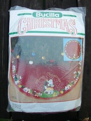 NEW Vintage 1990's Bucilla We Saw Santa Tree Felt Skirt Christmas 82721 Kit Santa Claus Sled Reindeer Vintage Decor Retro Holidays Crafts