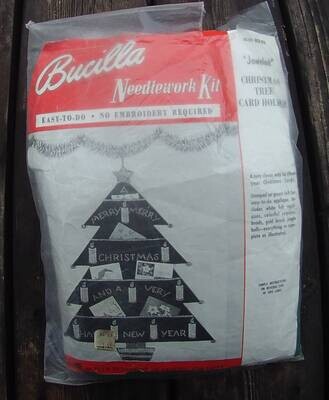 VINTAGE 1950's BUCILLA Kit 8245 Jeweled Christmas Tree Felt Card Holder / Wall Hanging Sequins Beads Retro Craft Kit