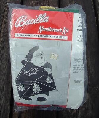 VINTAGE 1950's BUCILLA Kit 8246 Santa's Jeweled Mail Bag / Felt Card Holder / Wall Hanging Sequins Beads Retro Craft Kit