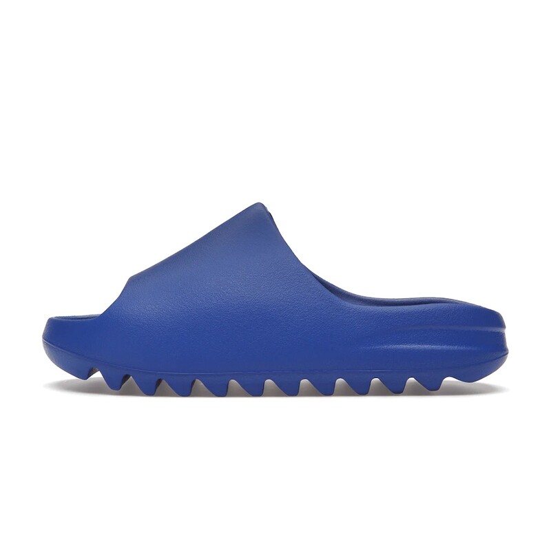 Yeezy slide 