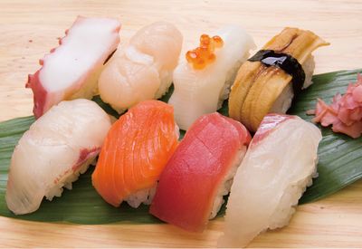 Ultimate Guide to Tokyo Sushi