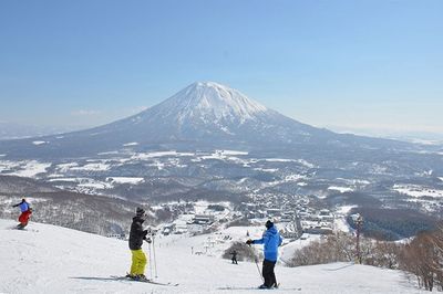 2024 Ultimate Guide to Japan’s Skiing Resorts and Snow Festivals