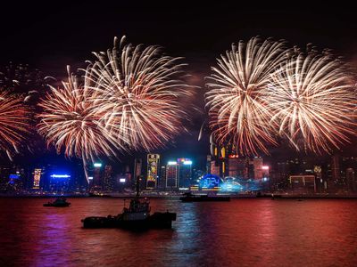 Celebrate New Year 2025: Best Location to Watch The Fireworks in Hong Kong, Taipei, Sydney and London