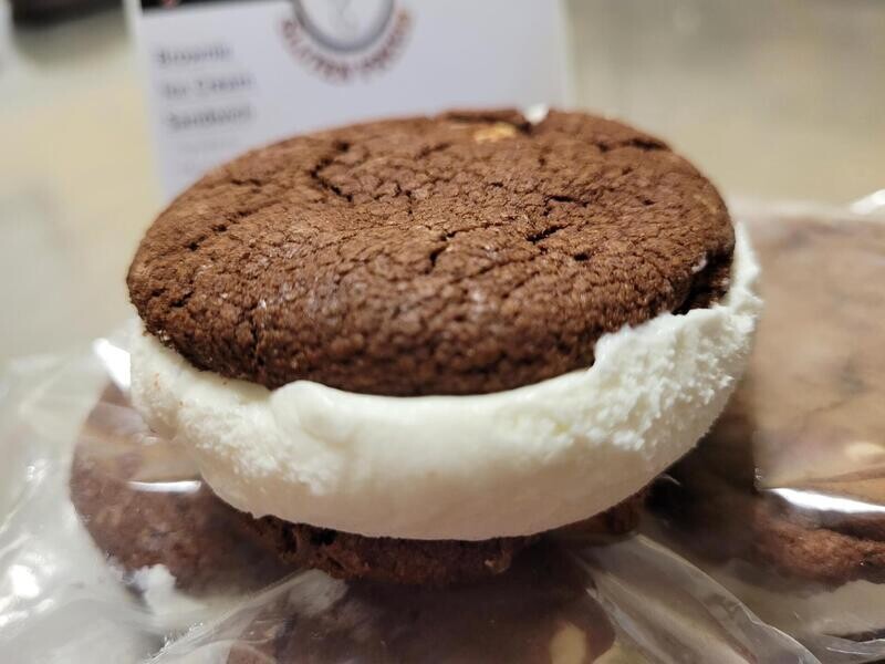 Gluten Free Ice Cream Cookie Sandwich Gluten Free Ice Cream Cookie Sandwich