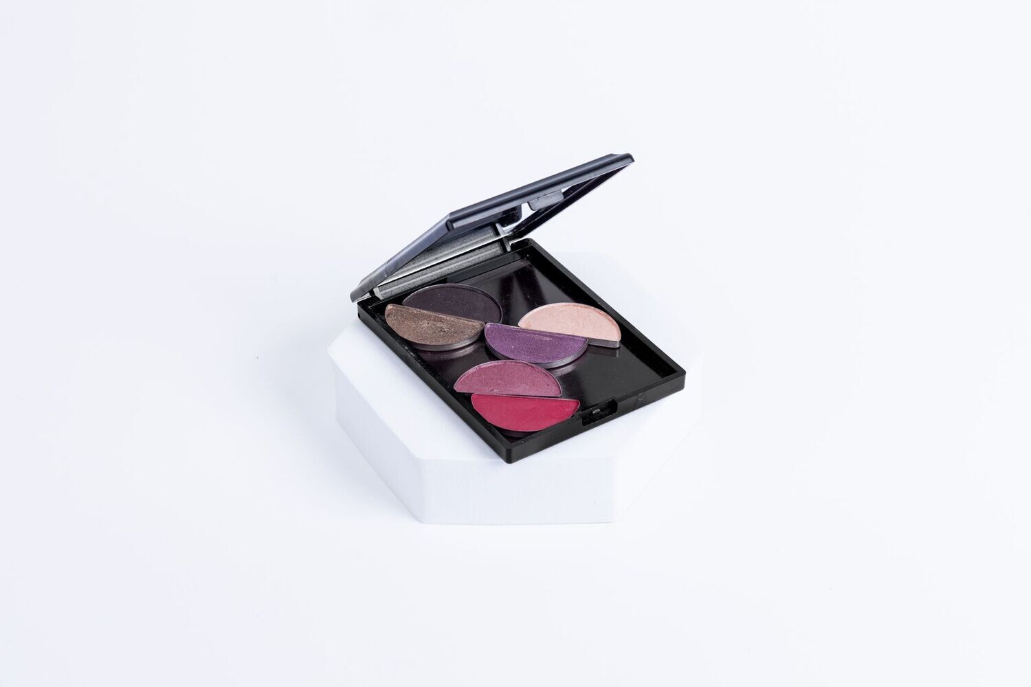 Compact Eyeshadow (6 colors)